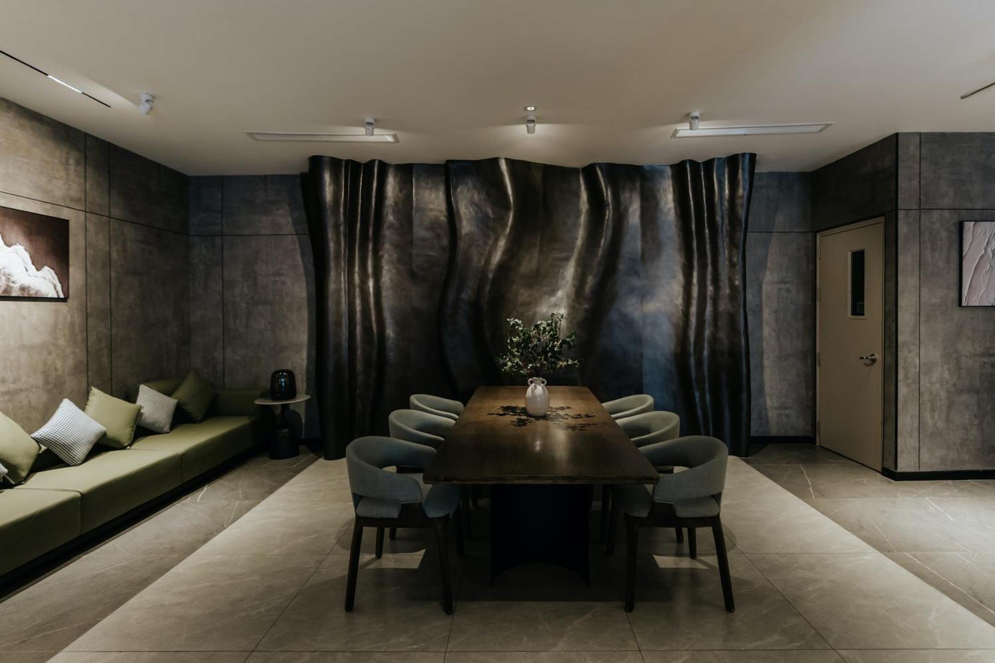The Concept Hotel- Center 4*